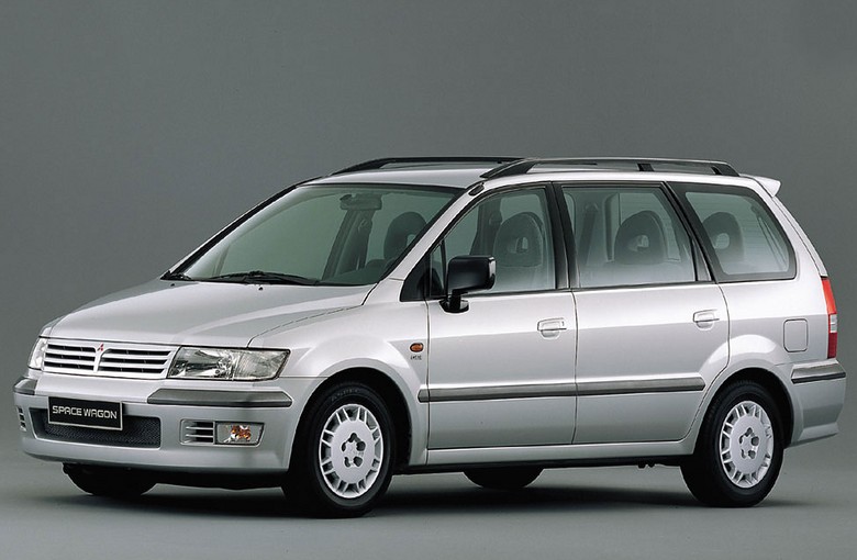 Mitsubishi Space Wagon N8_ (1998 - 2004)
