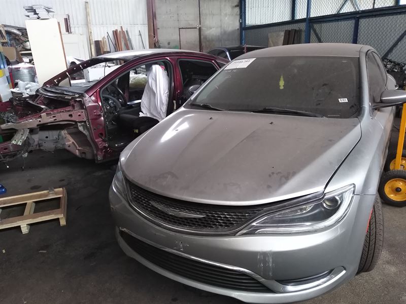 Розбірка CHRYSLER 200 седан (15 - ) (2015 - 2026)