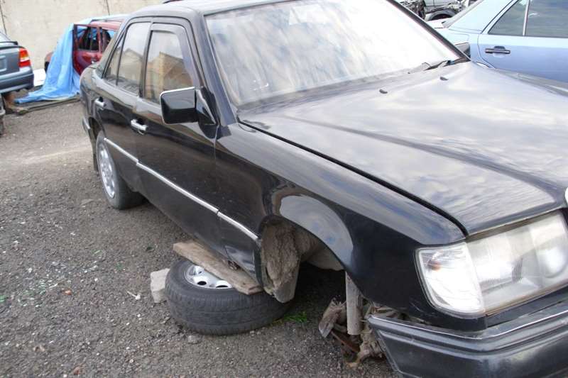 Авторозборка MERCEDES E седан (W124) (1984 - 1993)