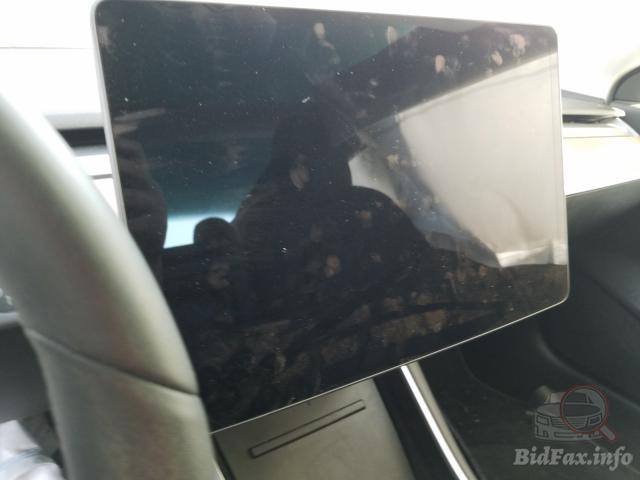 Розбірка TESLA MODEL 3 седан (5YJ3) (2016 - 2026)