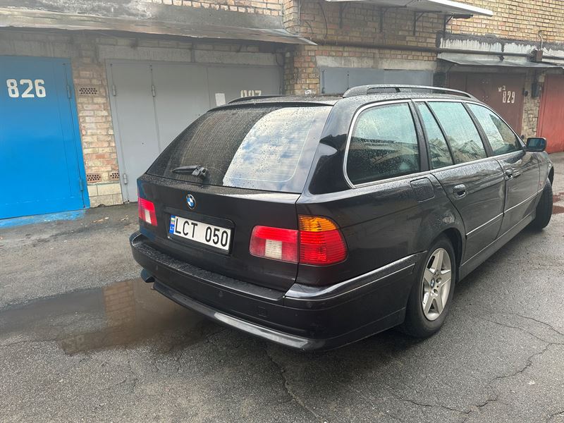 Розбірка BMW 5 універсал (E39) (01.97 - 05.04)