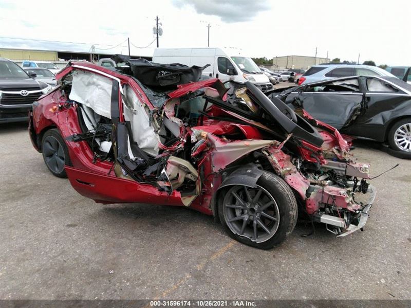 Авторозборка TESLA MODEL 3 седан (5YJ3) (2016 - 2026)