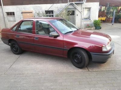 Розбірка OPEL VECTRA A седан (86, 87) (1988 - 1995)