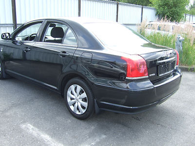 Розбірка TOYOTA AVENSIS II седан (T25) (2003 - 2008)