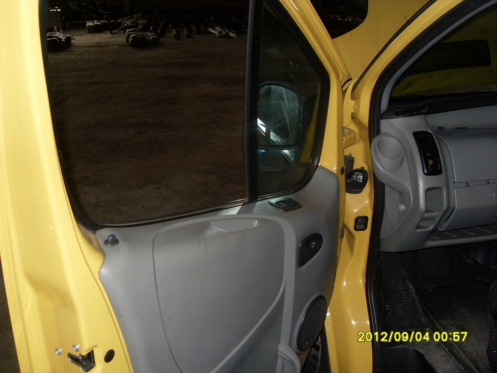 Розбірка RENAULT TRAFIC II фургон (FL) (2001 - 2014)