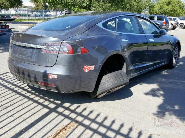 Розбірка TESLA MODEL S ліфтбек (5YJS) (2016 - 2026)