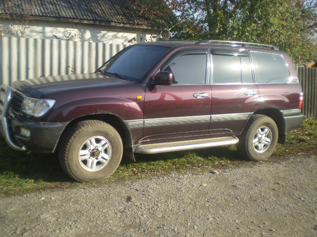 Авторозборка TOYOTA LAND CRUISER 100 позашляховик (J10) (1998 - 2005)