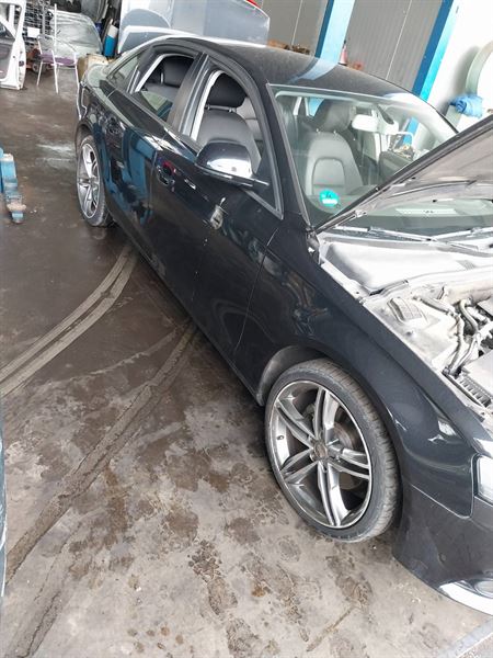 AUDI A4 B8 седан (8K2) (2007 - 2015) Розбірка AUDI A4 B8 седан (8K2) (2007 - 2015)