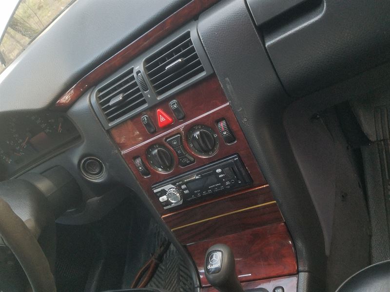 MERCEDES E седан (W210) (1995 - 2002) Розбірка MERCEDES E седан (W210) (1995 - 2002)