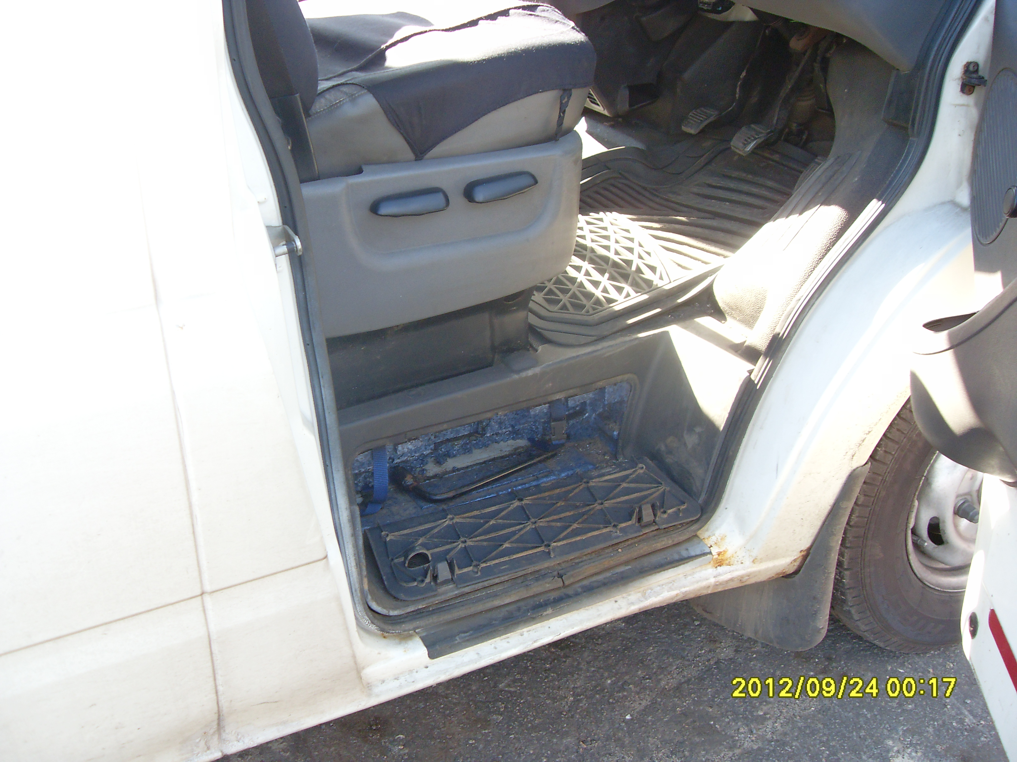 Авторозборка FORD TRANSIT V фургон (V184/5) (2000 - 2006)