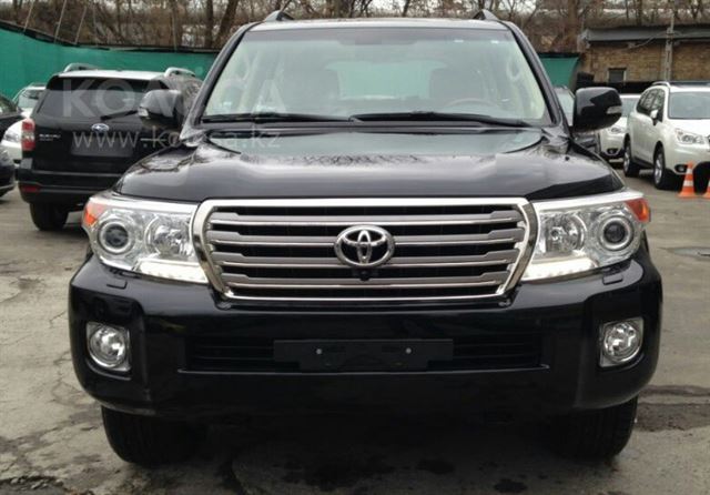 Авторозборка TOYOTA LAND CRUISER позашляховик (J200) (2007 - 2021)