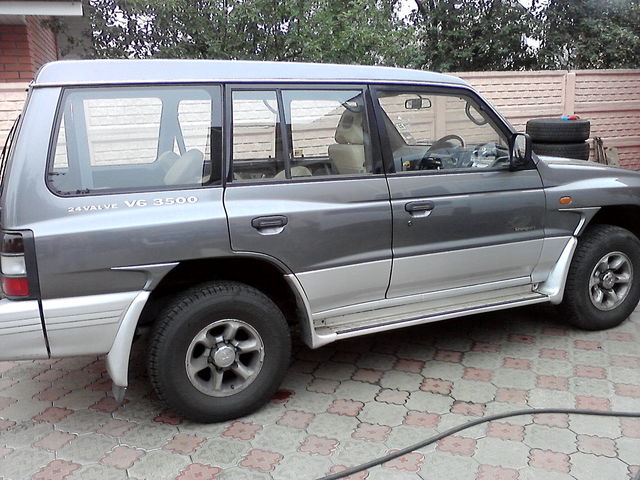 Розбірка MITSUBISHI PAJERO II позашляховик (V2W, V4W) (1990 - 2004)