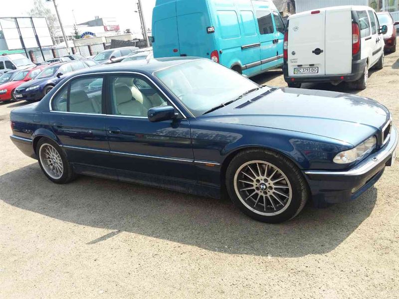 Розбірка BMW 7 седан (E38) (10.94 - 11.01)