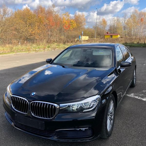 Розбірка BMW 7 седан (F01, F02, F03, F04) (2008 - 2015)
