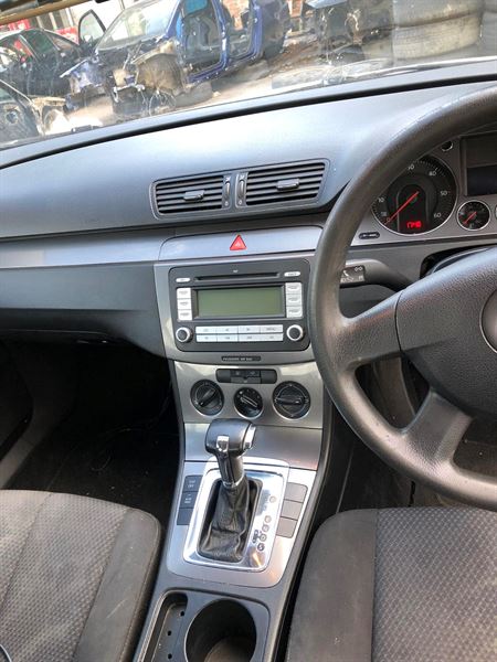 Розбірка VOLKSWAGEN PASSAT B6 седан (3C2) (2005 - 2011)