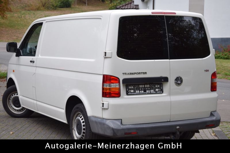 Розбірка VOLKSWAGEN TRANSPORTER T5 автобус (7HB, 7HJ, 7EB, 7EJ) (2003 - 2016)