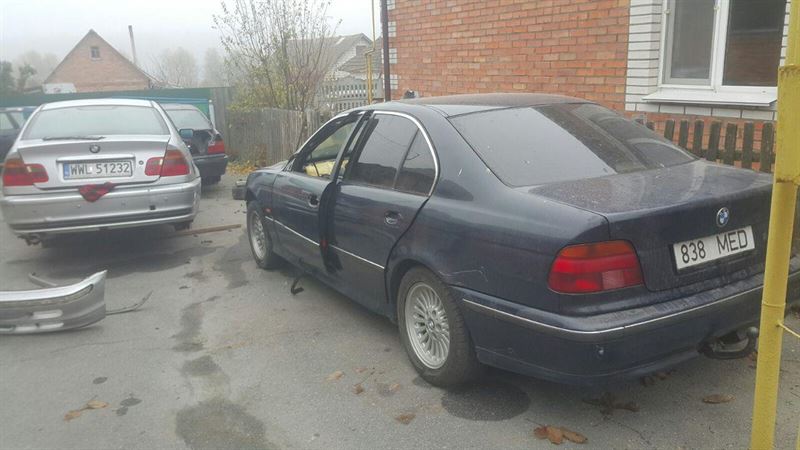 BMW 5 седан (E39) (1995 - 2003) Авторозборка BMW 5 седан (E39) (1995 - 2003)