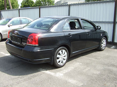 Авторозборка TOYOTA AVENSIS II седан (T25) (2003 - 2008)