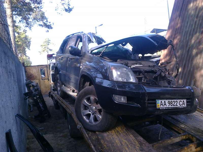 TOYOTA LAND CRUISER позашляховик (J12) (2002 - 2009) Авторозборка TOYOTA LAND CRUISER позашляховик (J12) (2002 - 2009)