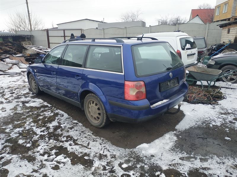 Розбірка VOLKSWAGEN PASSAT B5 універсал (3B6) (2000 - 2005)