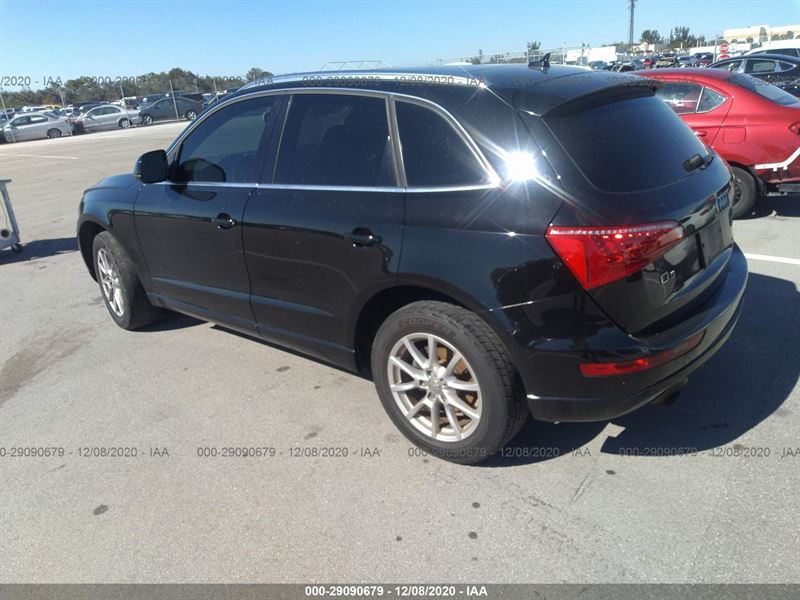 AUDI Q5 позашляховик (8RB) (2008 - 2016) Розбірка AUDI Q5 позашляховик (8RB) (2008 - 2016)