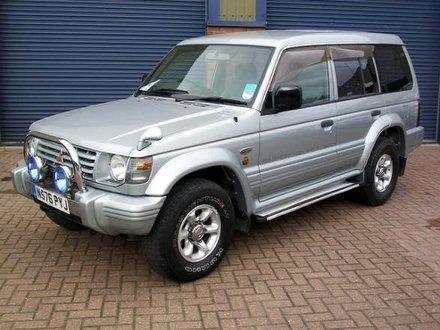 Розбірка MITSUBISHI PAJERO II Canvas Top позашляховик (V2W, V4W) (1990 - 2004)