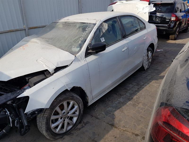 Розбірка VOLKSWAGEN JETTA VI седан (162, 163, AV3, AV2, AY2, AY3) (2011 - 2019)