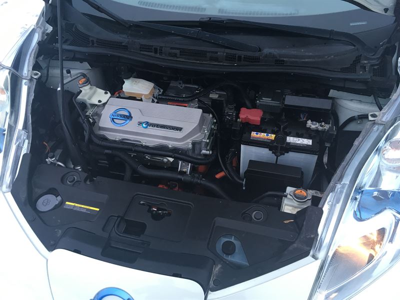 Розбірка NISSAN LEAF I хетчбек (ZE0) (2010 - 2012)