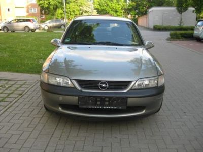 Розбірка OPEL VECTRA B хетчбек (38) (1995 - 2002)