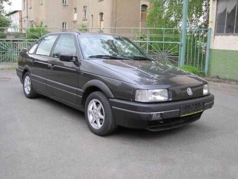 Розбірка VOLKSWAGEN PASSAT B3, B4 седан (3A2, 351, 312) (1988 - 1997)
