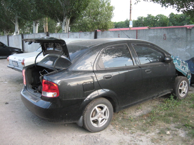 Розбірка CHEVROLET AVEO I седан (T200) (2003 - 2008)