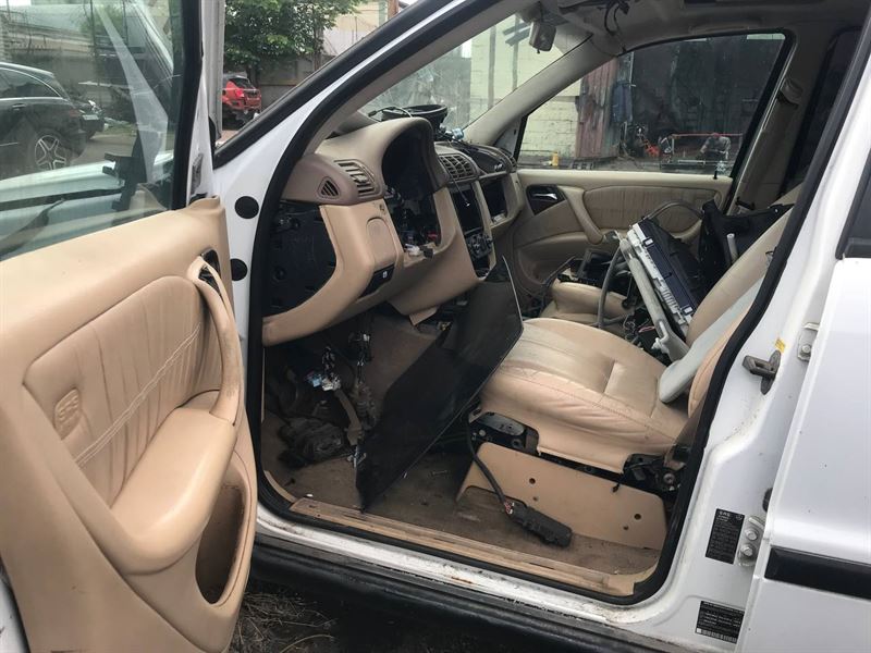 Розбірка MERCEDES ML/GLE позашляховик (W163) (1998 - 2005)