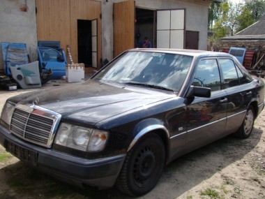 Розбірка MERCEDES E седан (W124) (1984 - 1993)