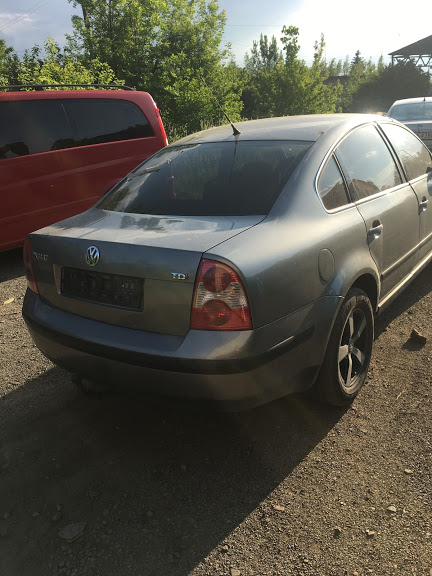 Розбірка VOLKSWAGEN PASSAT B5 седан (3B3) (2000 - 2005)