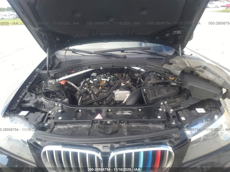 Розбірка BMW X3 позашляховик (F25) (09.10 - )