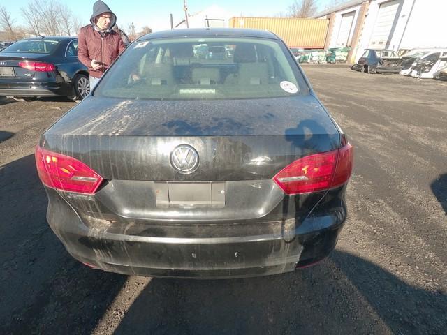 Розбірка VOLKSWAGEN JETTA IV седан (162, 163, AV3, AV2) (2008 - 2019)