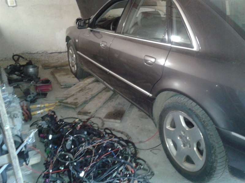 AUDI A8 D2 седан (4D2, 4D8) (1994 - 2005) Розбірка AUDI A8 D2 седан (4D2, 4D8) (1994 - 2005)