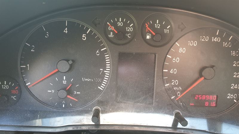 AUDI A6 C5 седан (4B2, 4B4) (1997 - 2005) Розбірка AUDI A6 C5 седан (4B2, 4B4) (1997 - 2005)